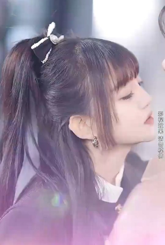 《离婚后三个美女爆宠我》-VIP部落