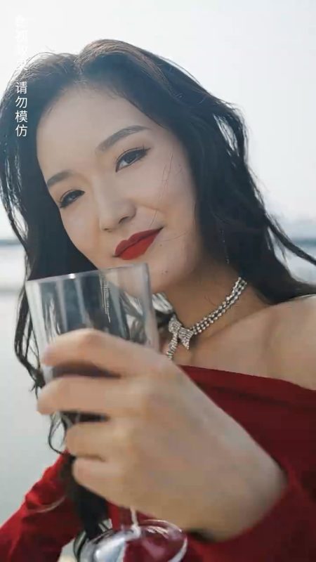 《预知未来的神奇日记》-VIP部落