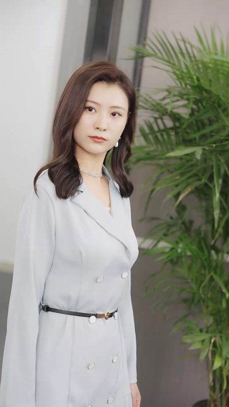 《辞职后，前总裁对我余情未了》-VIP部落