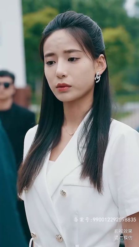 《拒绝复婚高冷女总裁后悔了》-VIP部落